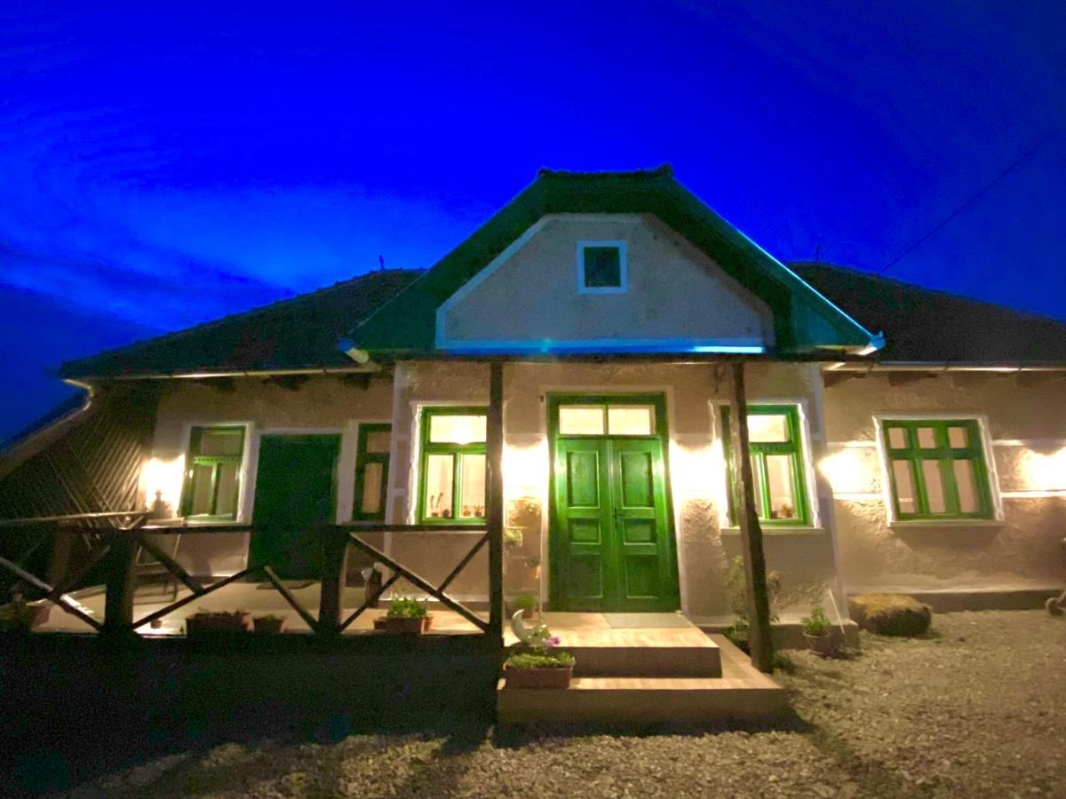 Slow Living Cottage, Dobolii De Sus Экстерьер фото